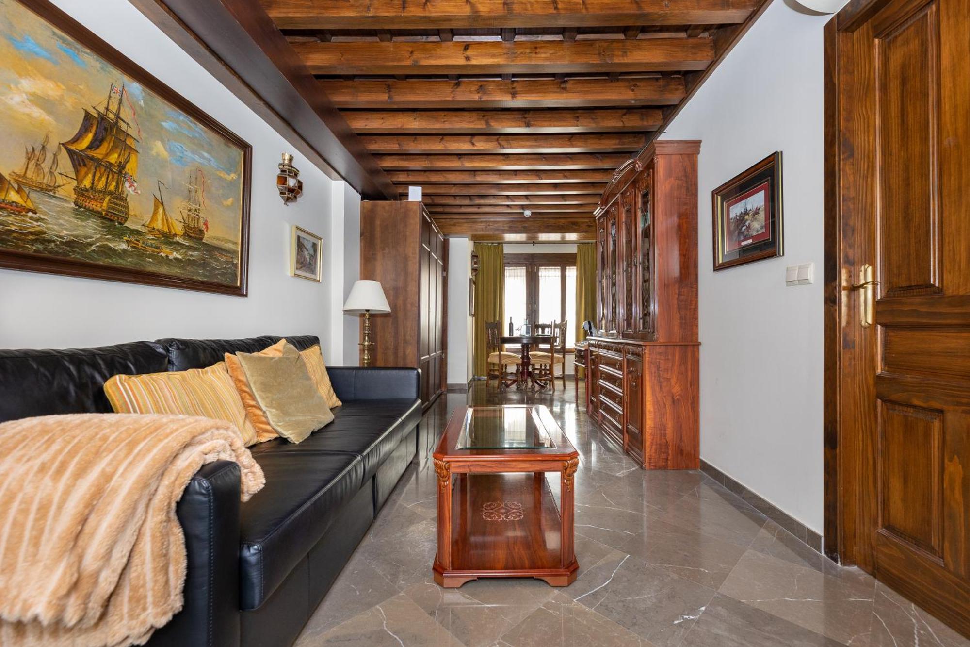 Apartamentos En Pleno Centro, Aljibe Rodrigo Del Campo 2C Granada Luaran gambar