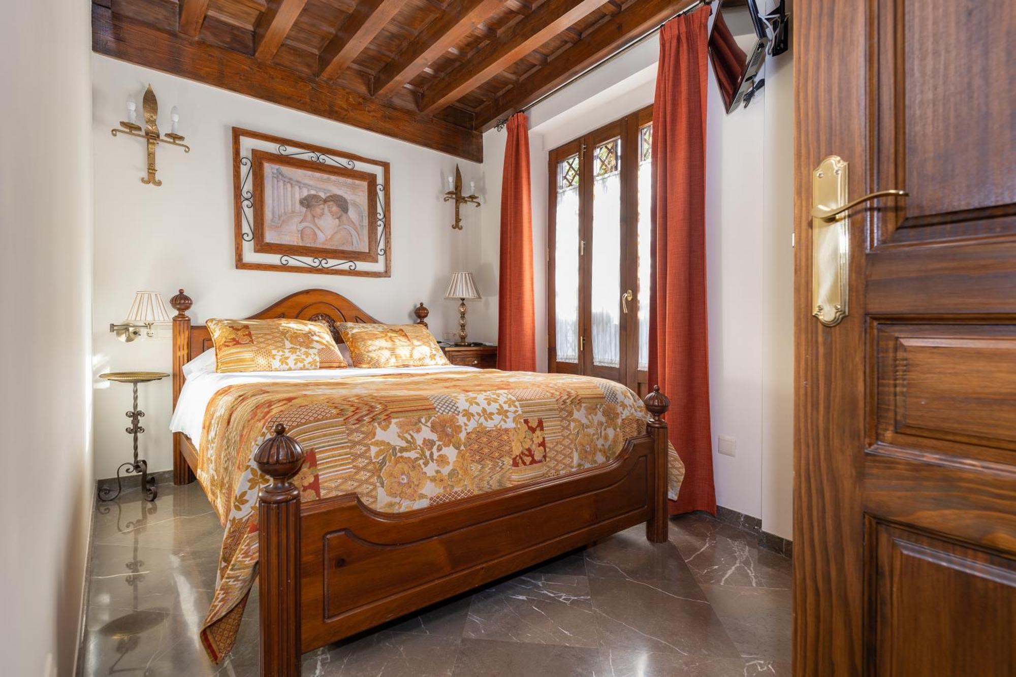 Apartamentos En Pleno Centro, Aljibe Rodrigo Del Campo 2C Granada Luaran gambar